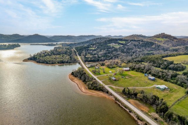 6076 Granville Hwy, Granville, TN 38564