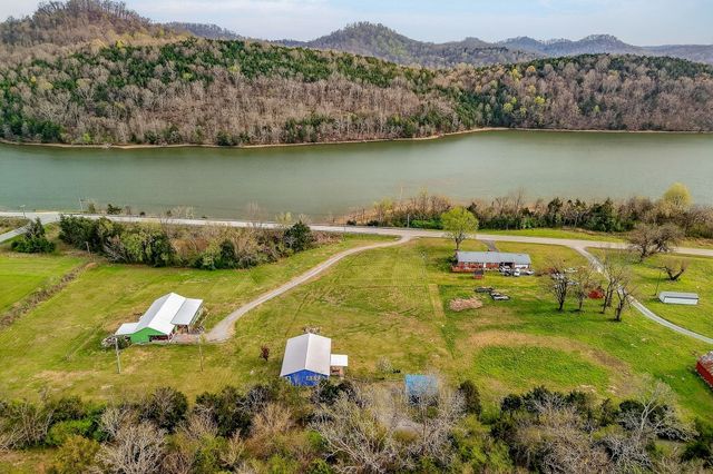 6076 Granville Hwy, Granville, TN 38564