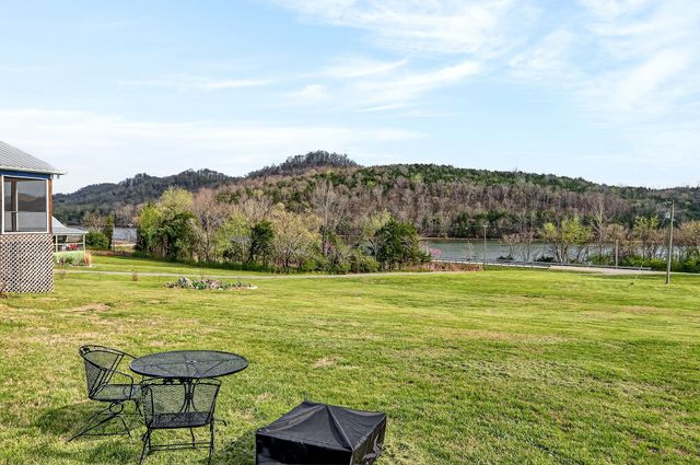 6076 Granville Hwy, Granville, TN 38564