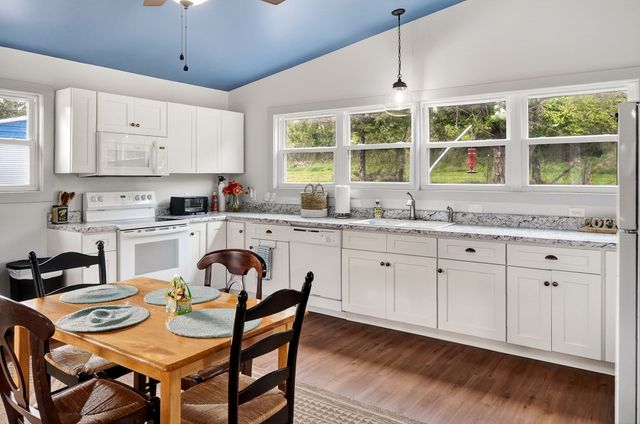 6076 Granville Hwy, Granville, TN 38564