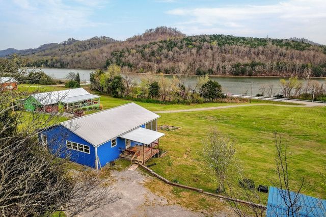 6076 Granville Hwy, Granville, TN 38564