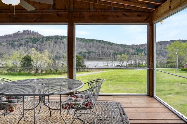 6076 Granville Hwy, Granville, TN 38564
