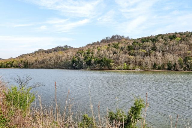 6076 Granville Hwy, Granville, TN 38564
