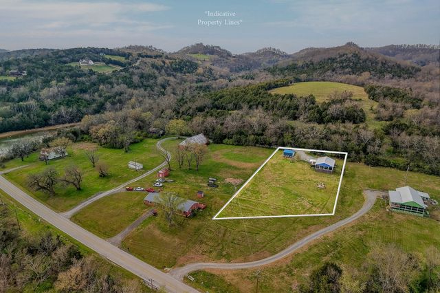 6076 Granville Hwy, Granville, TN 38564