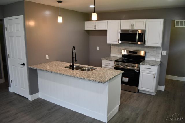11733 Thistlehill Drive, Symmes Twp, OH 45140
