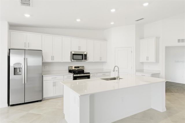 19015 SCALLOP LOOP 7125, Lakewood Ranch, FL 34211