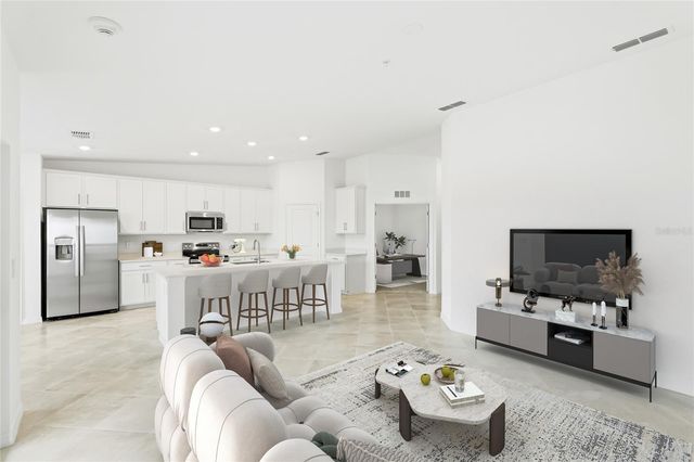 19015 SCALLOP LOOP 7125, Lakewood Ranch, FL 34211