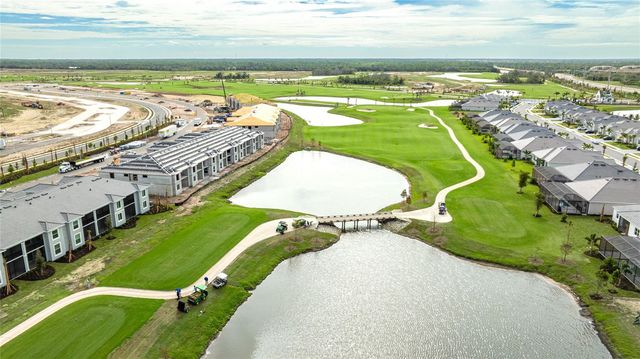 19015 SCALLOP LOOP 7125, Lakewood Ranch, FL 34211