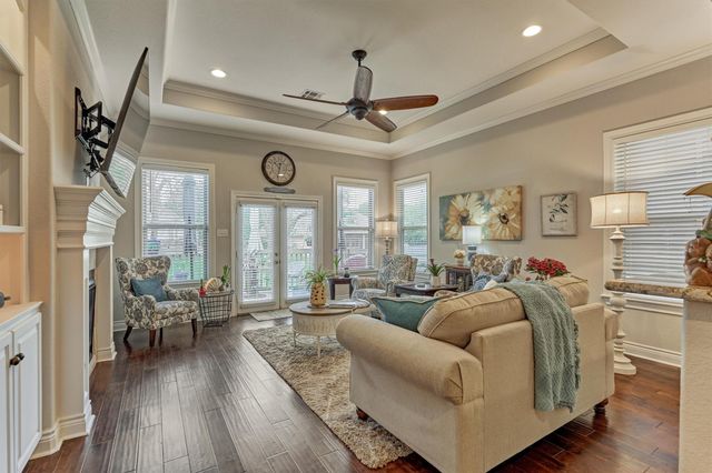 122 Harbour Town Court, Montgomery, TX 77356