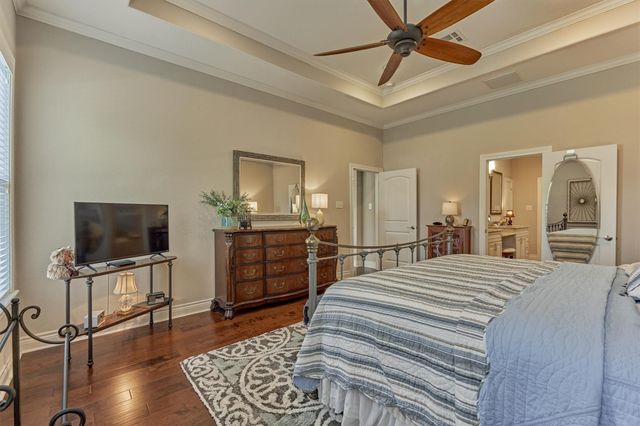 122 Harbour Town Court, Montgomery, TX 77356