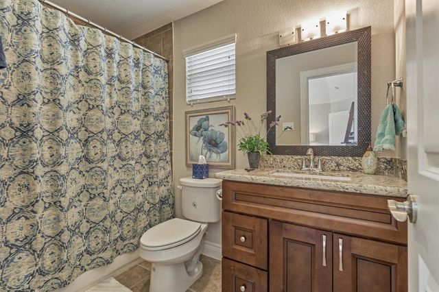 122 Harbour Town Court, Montgomery, TX 77356