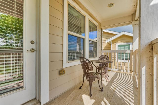 122 Harbour Town Court, Montgomery, TX 77356