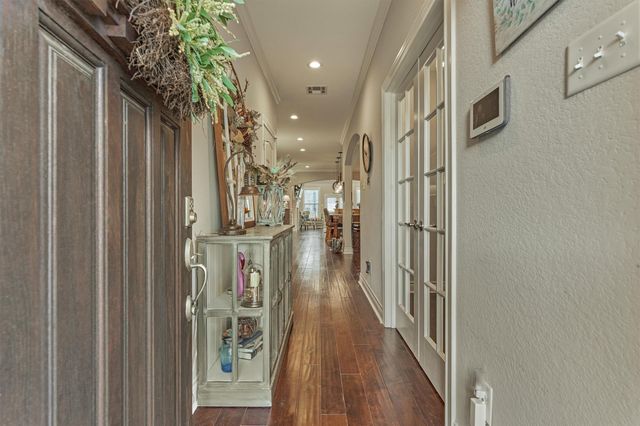 122 Harbour Town Court, Montgomery, TX 77356