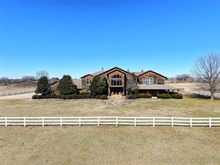 10034 E 233 Street, Porum, OK 74455