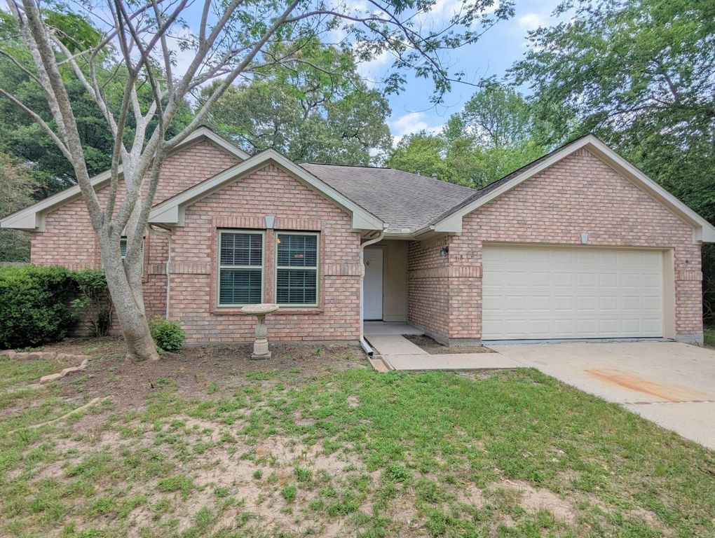 3815 Maple Drive, Conroe, TX 77302