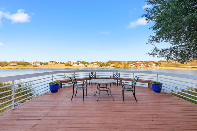 2712 Lake Cove, Cedar Hill, TX 75104