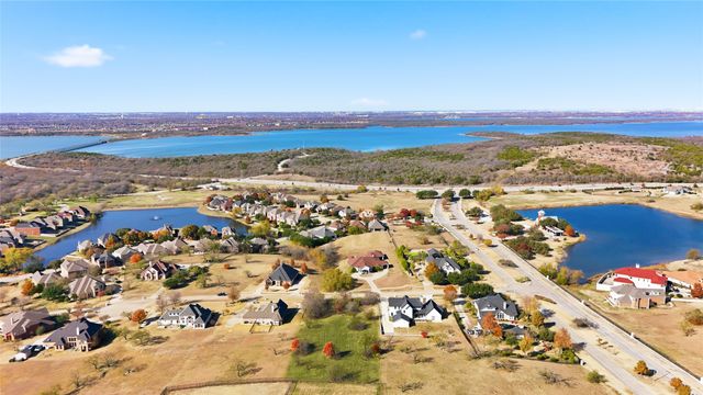 2712 Lake Cove, Cedar Hill, TX 75104