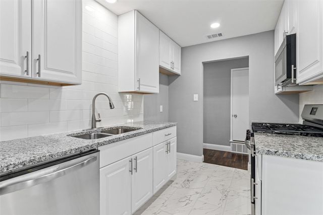 4009 Pineridge Drive, Garland, TX 75042