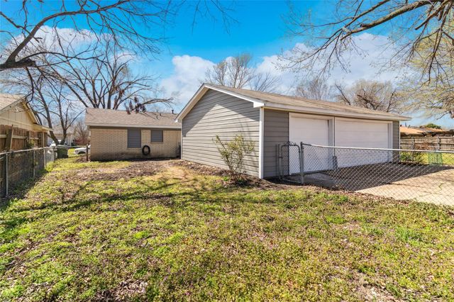 4009 Pineridge Drive, Garland, TX 75042