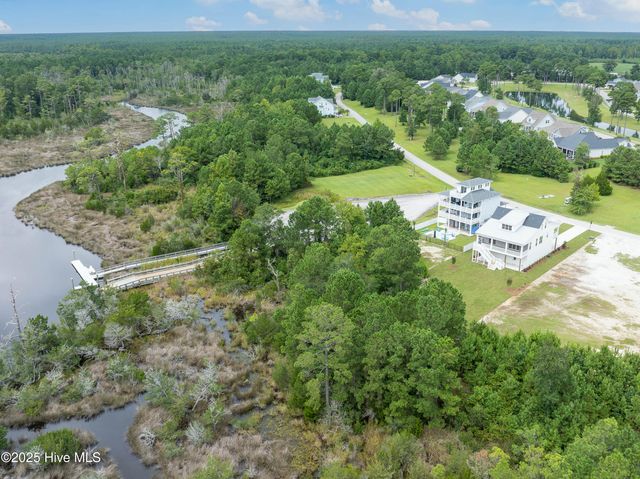 256 Kings Creek Crossing, Holly Ridge, NC 28445