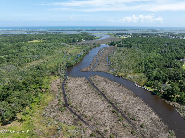 256 Kings Creek Crossing, Holly Ridge, NC 28445