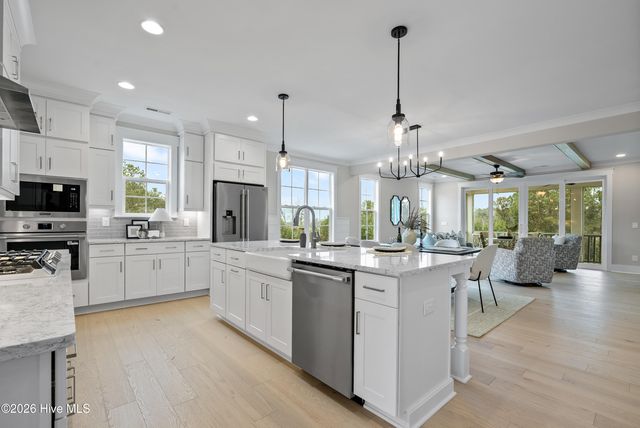 256 Kings Creek Crossing, Holly Ridge, NC 28445