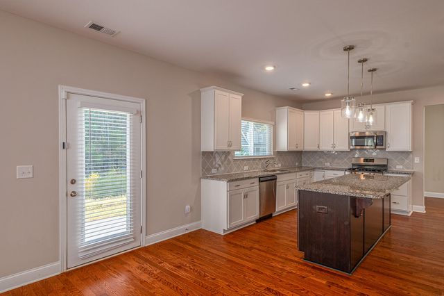6508 Satjanon Drive, Ooltewah, TN 37363