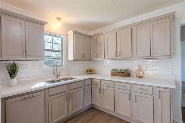 404 Arabie Rd, Lake Charles, LA 70607