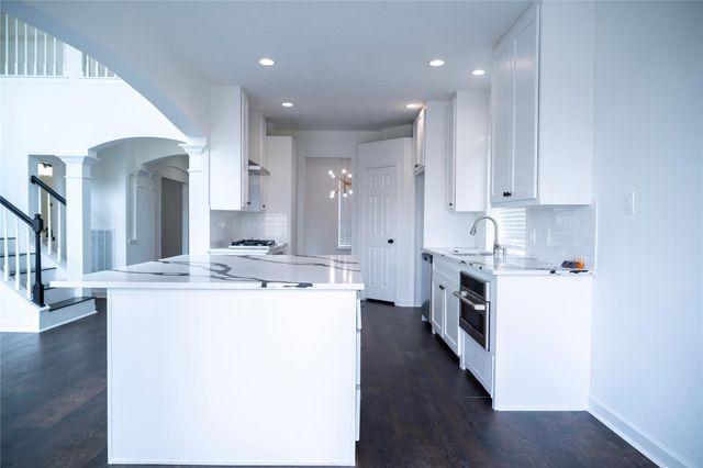 15603 Edgemere Ct Court, Sugar Land, TX 77498