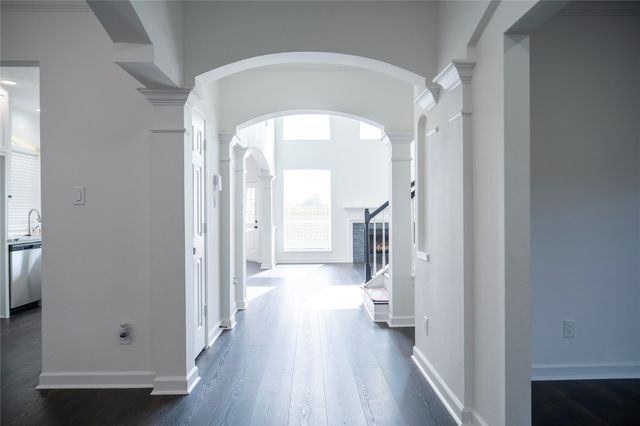 15603 Edgemere Ct Court, Sugar Land, TX 77498