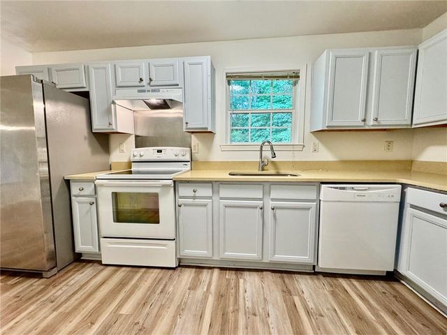 35 Rolling Ridge Drive, Covington, GA 30016