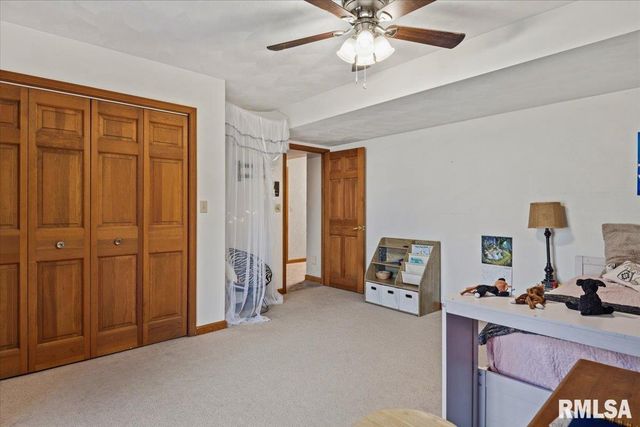 2551 E LAKE SHORE Drive, Springfield, IL 62712