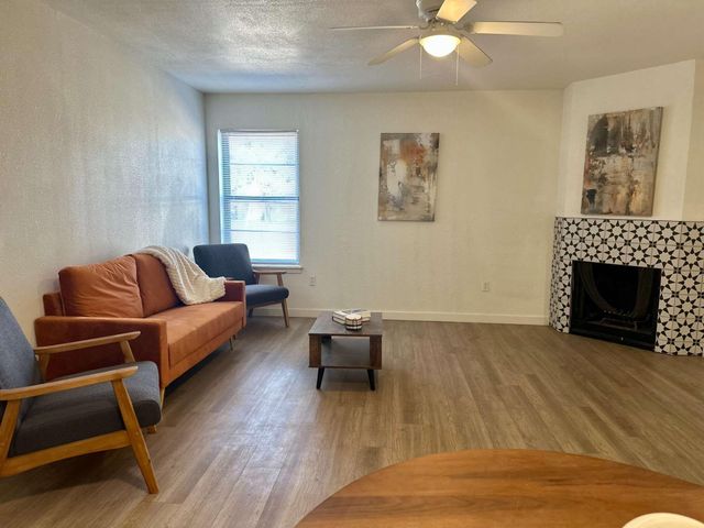 2101 16th Street, 2A, Lubbock, TX 79401