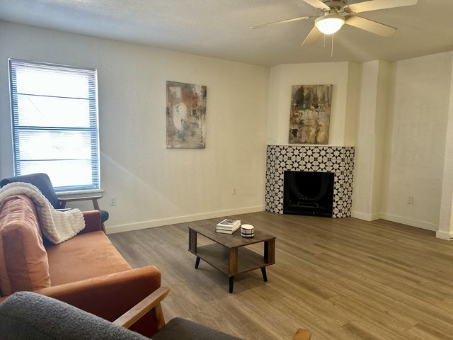 2101 16th Street, 2A, Lubbock, TX 79401