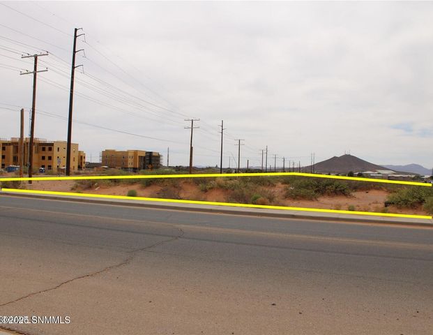 7125 N Jornada N, Las Cruces, NM 88012