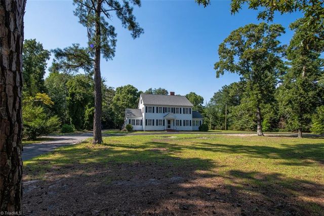 132 W Moore Street, Candor, NC 27229