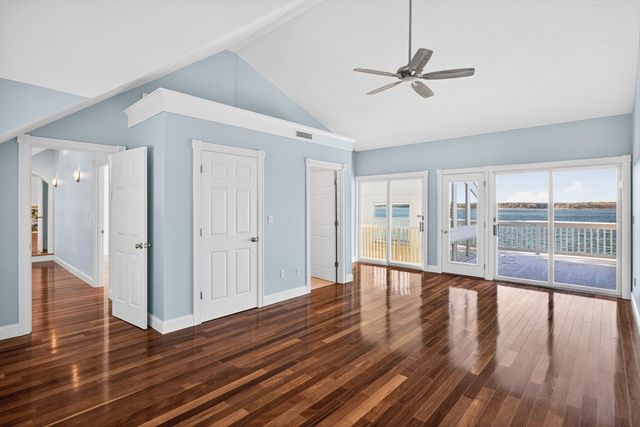 15 Seconsett Point Rd, Mashpee, MA 02649