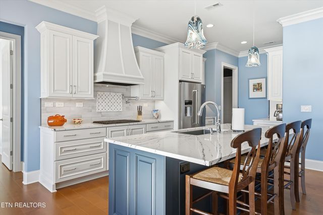 303 E Shore Drive, Rockwood, TN 37854