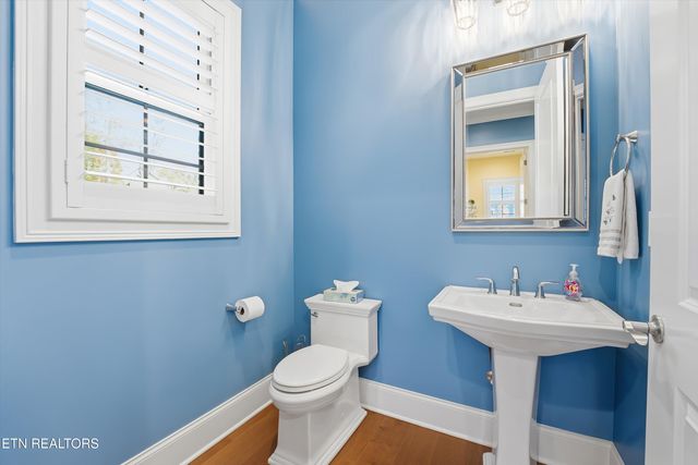 303 E Shore Drive, Rockwood, TN 37854