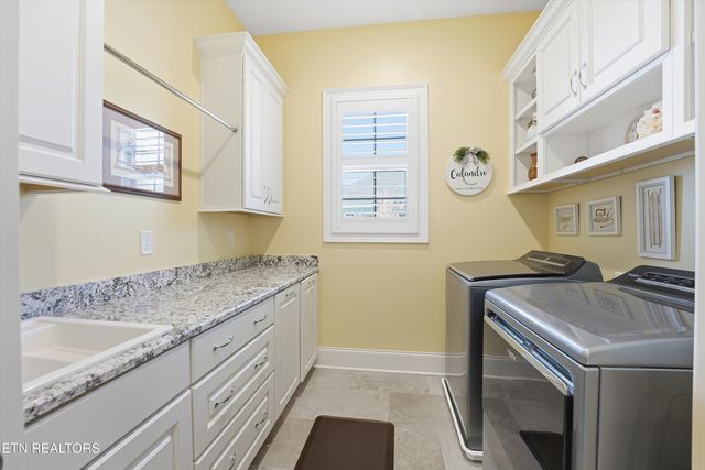 303 E Shore Drive, Rockwood, TN 37854