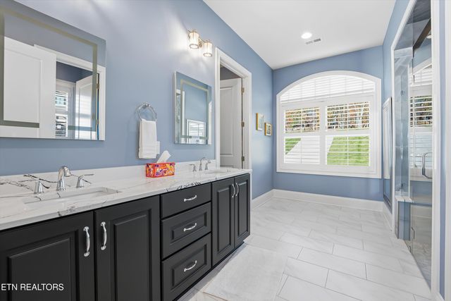 303 E Shore Drive, Rockwood, TN 37854