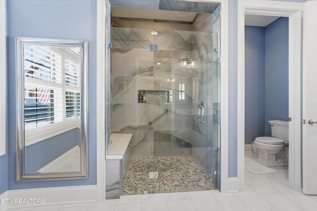 303 E Shore Drive, Rockwood, TN 37854