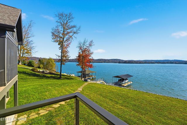 303 E Shore Drive, Rockwood, TN 37854
