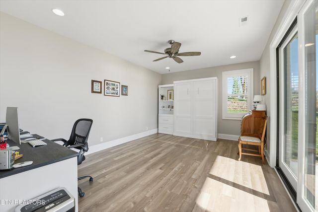 303 E Shore Drive, Rockwood, TN 37854