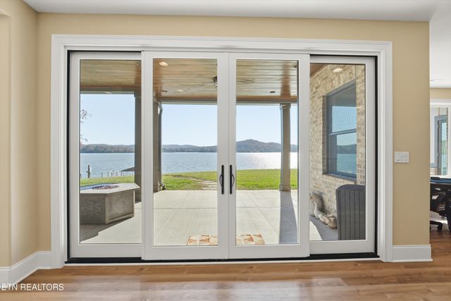 303 E Shore Drive, Rockwood, TN 37854