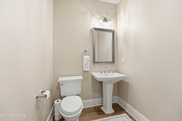 303 E Shore Drive, Rockwood, TN 37854