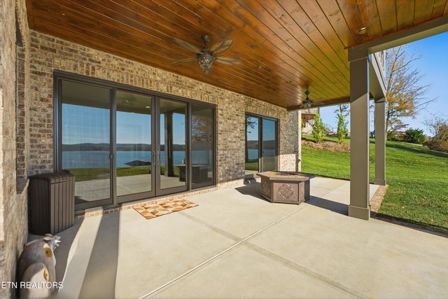 303 E Shore Drive, Rockwood, TN 37854