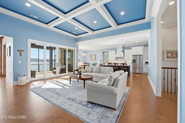 303 E Shore Drive, Rockwood, TN 37854