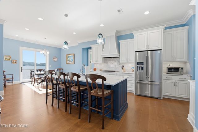 303 E Shore Drive, Rockwood, TN 37854