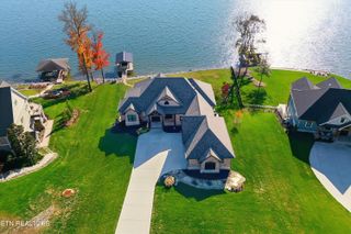 303 E Shore Drive, Rockwood, TN 37854